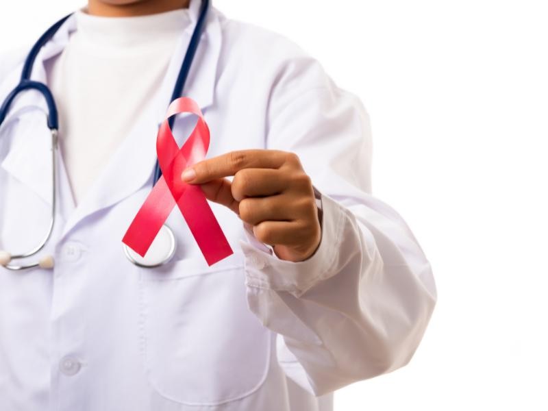 VIDA SAUDÁVEL COM HIV: TRATAMENTO E CUIDADOS